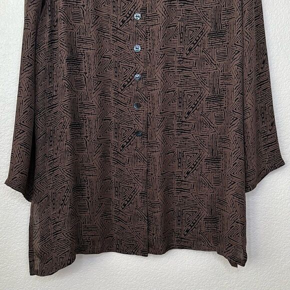 Chico’s Design 100% Silk Tribal Print Button Front Long Sleeves Shirt - Picture 4 of 12